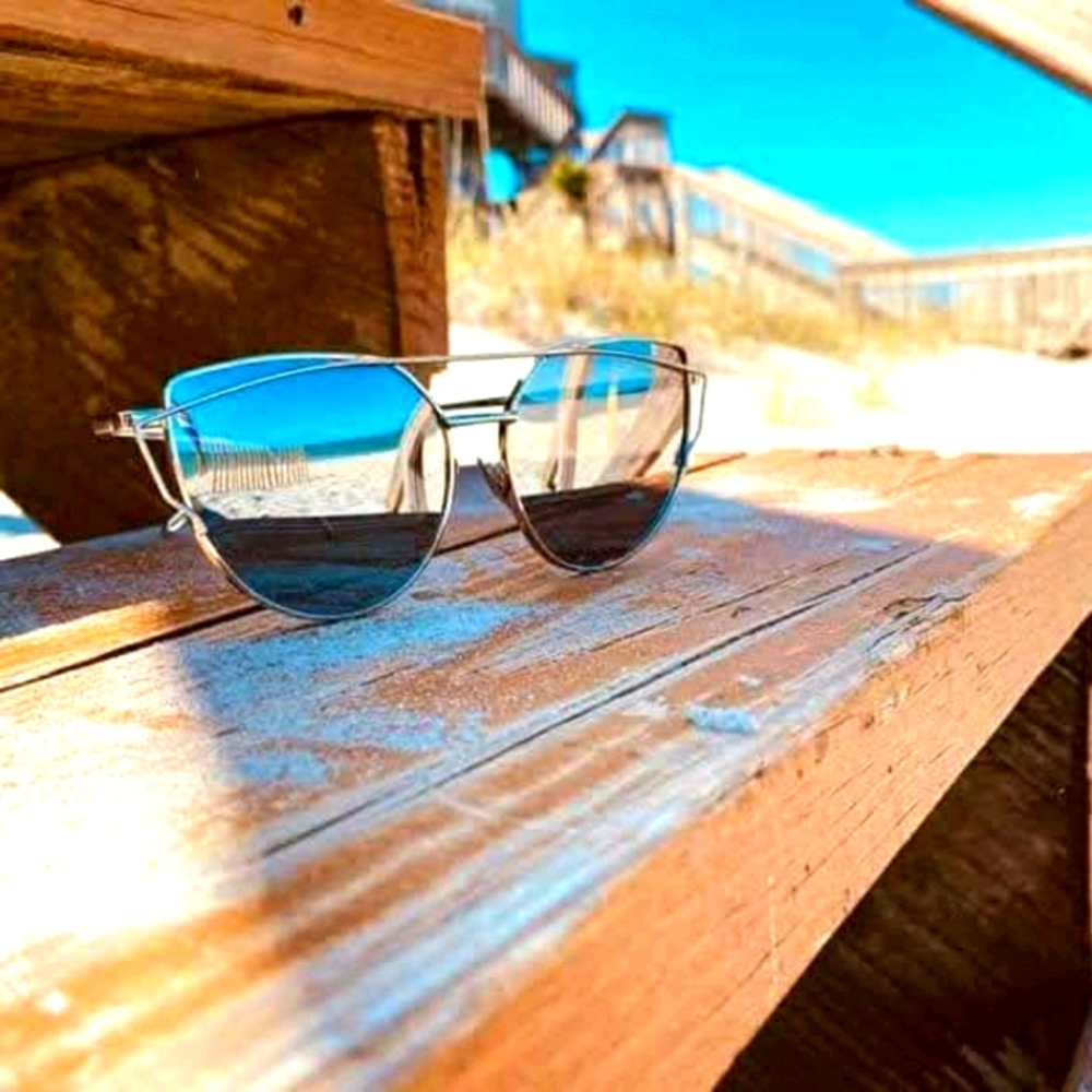 Cute sunglasses silver on silver